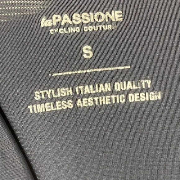 Women's Gray Cycling Top - Picture 5 of 5